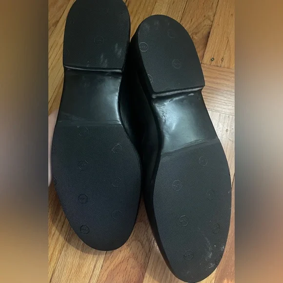 Black Leather Loafers with Gold Embroidery - Picture 7 of 10